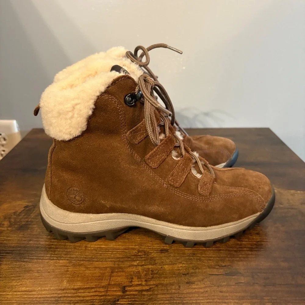 Timberland Brown Suede Canard Resort Shearling Lined  Hiking Boot‎ (Women 6.5)